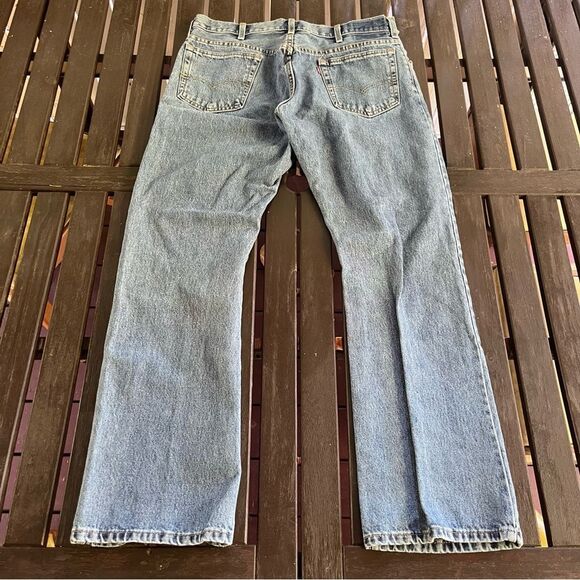 Vintage Levi’s 517 Cowboy Bootcut Denim Jeans (36 x 32) - Picture 2 of 12